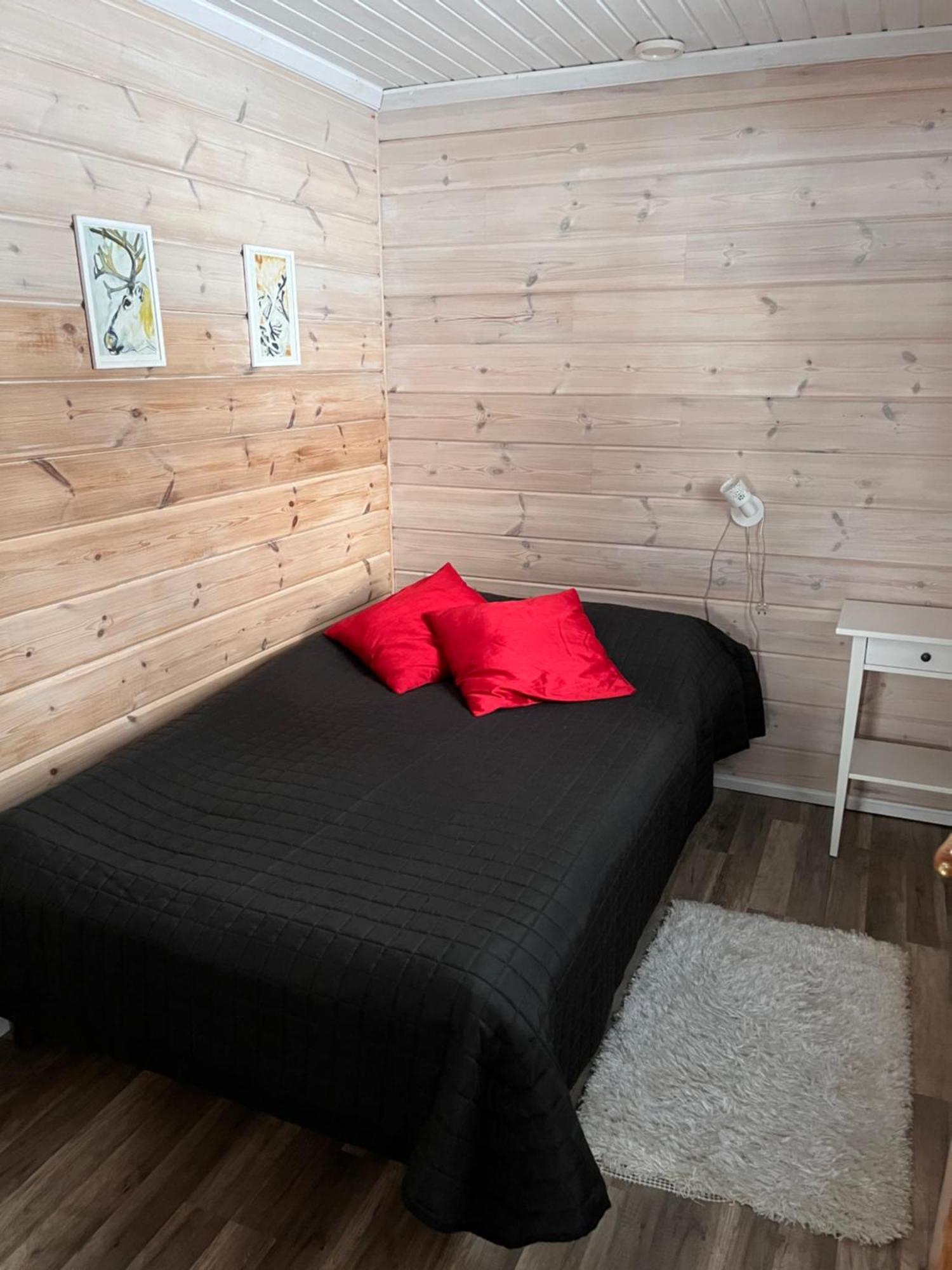 Kenttaeniemi Cottages Sonka Kamer foto