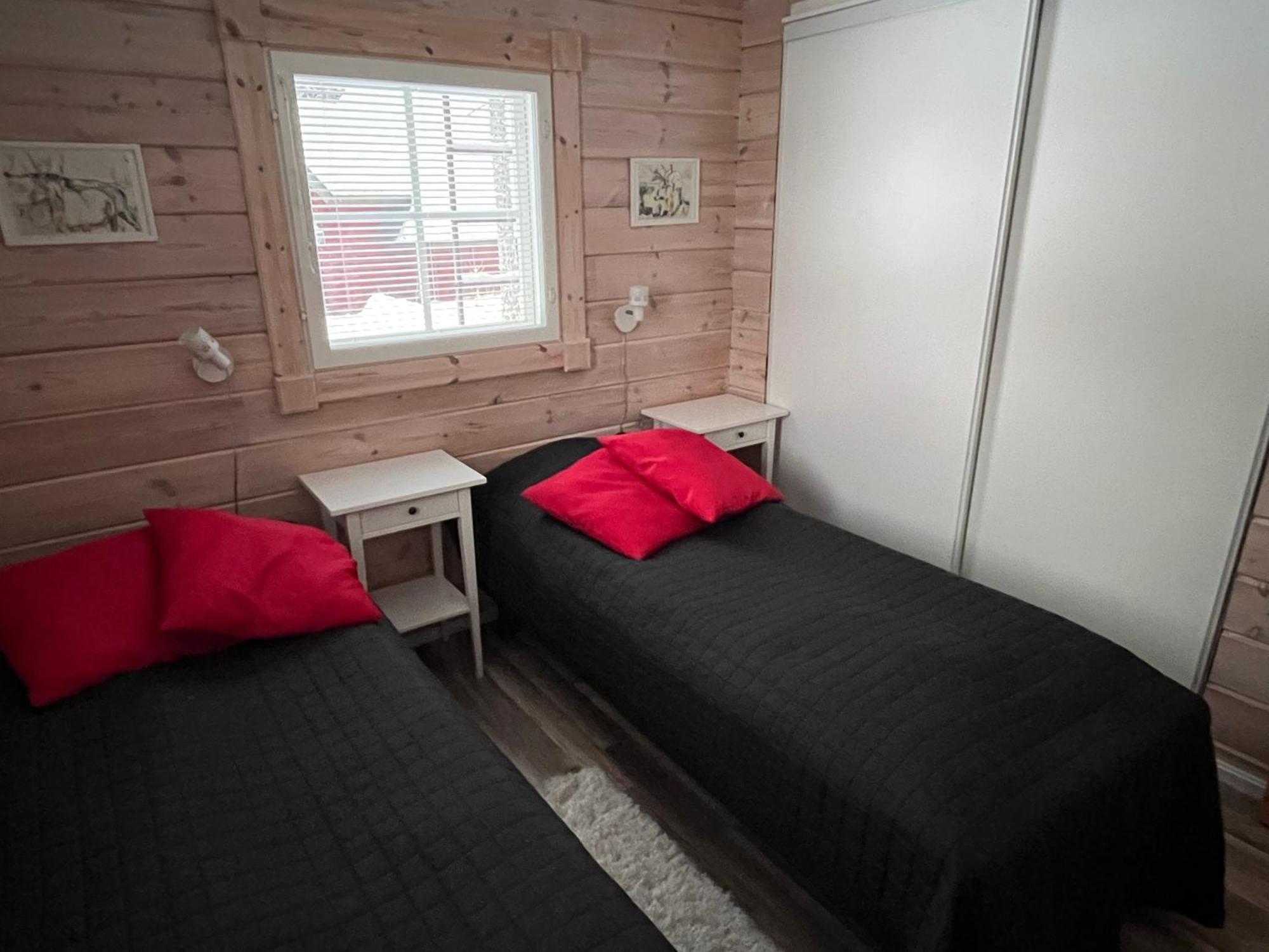 Kenttaeniemi Cottages Sonka Kamer foto